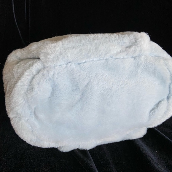 Geir-Ness Norsk Sno Purse Handbag Lt Blue Chain SOFT Faux Fur - REVERSIBLE, New - Picture 4 of 12